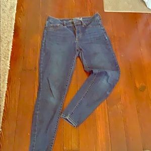 Universal Thread Jeans